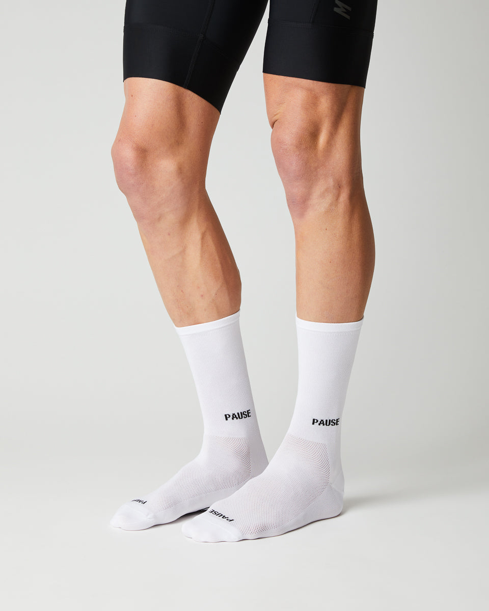 PAUSE White