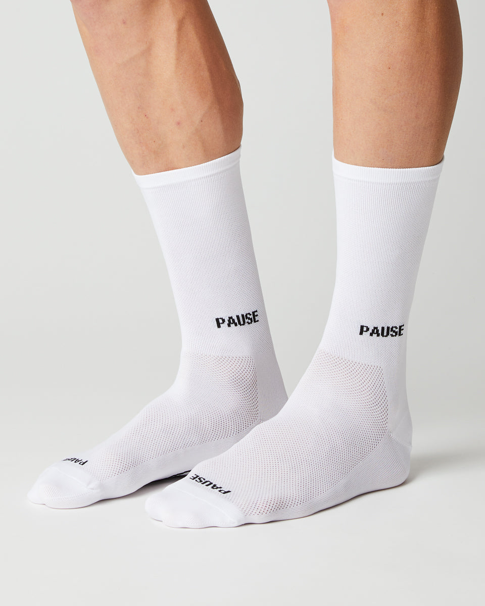 PAUSE White